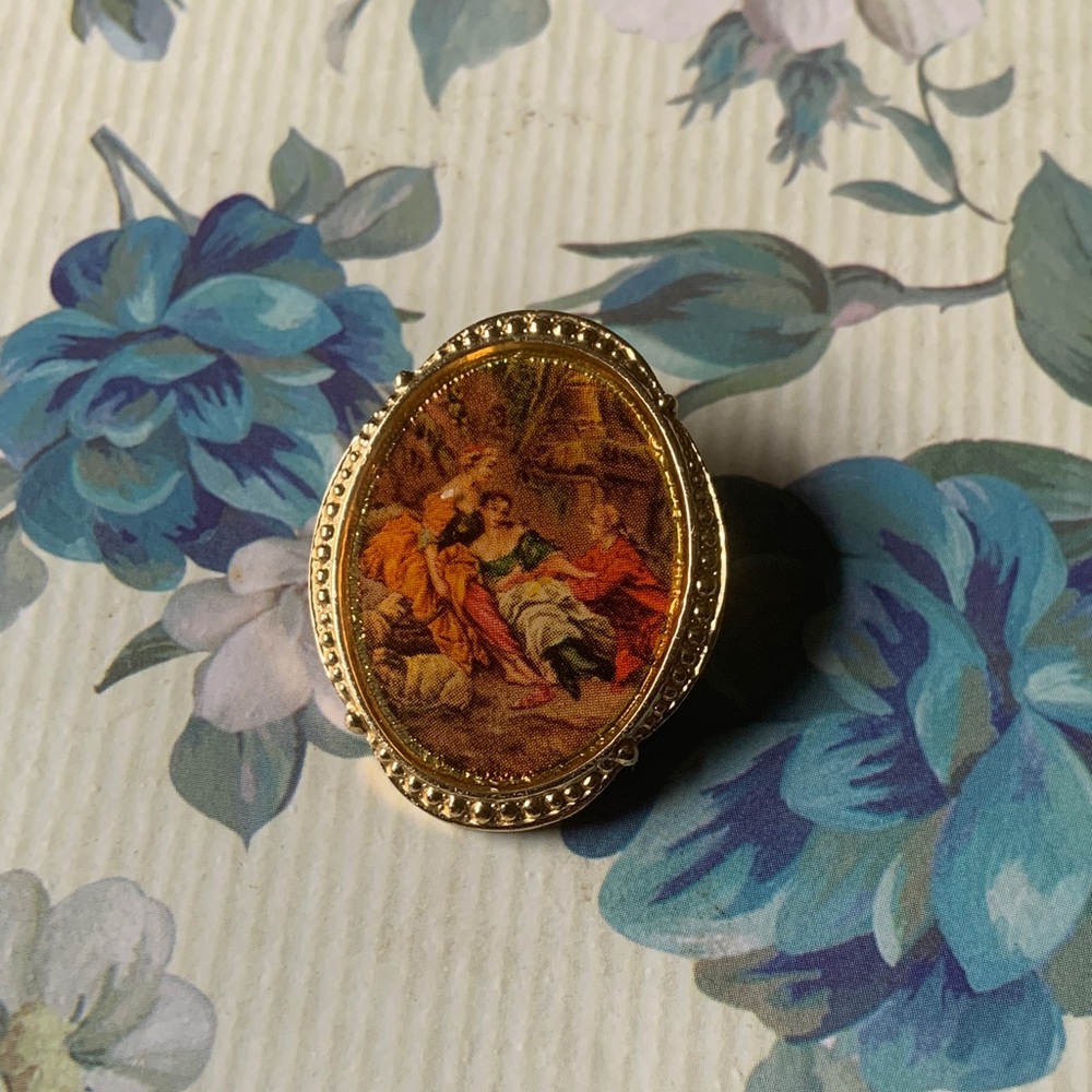 Vintage Style Gold Oval Ring with Art Print